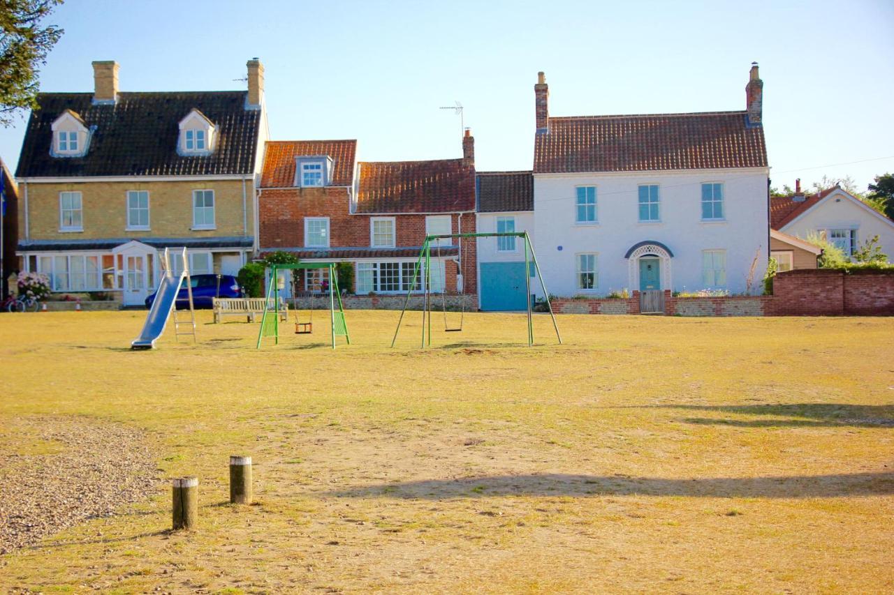 Romantic Flint Cottage On The Suffolk Coast Saxmundham Buitenkant foto