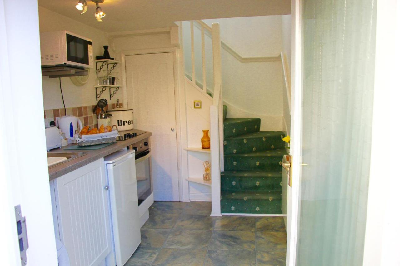 Romantic Flint Cottage On The Suffolk Coast Saxmundham Buitenkant foto